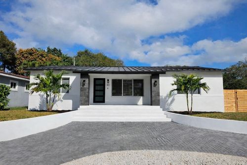 8801 N Miami Ave, El Portal, FL, 33150-2441 | Card Image