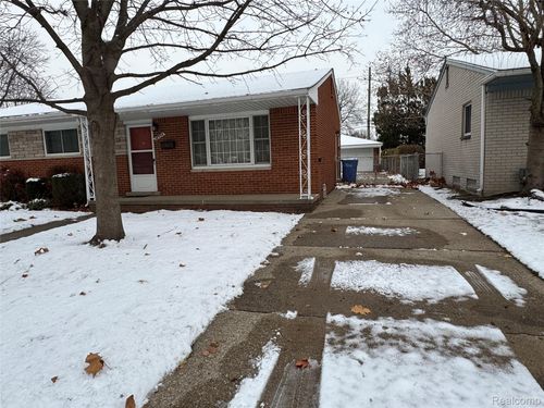 28556 Milton Ave, Warren, MI, 48092-2369 | Card Image