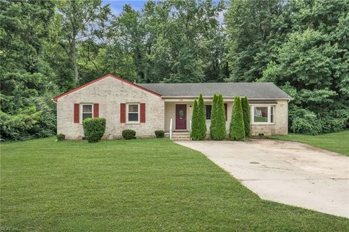 208 Locust St Street, Suffolk, VA, 23434 | Card Image