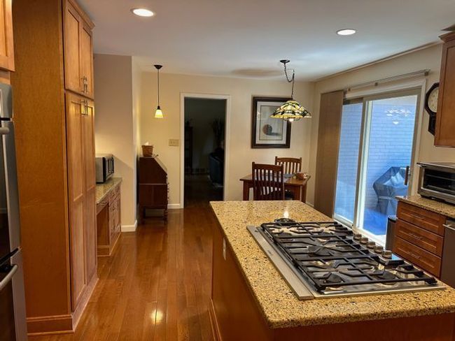 Kitchen | Image 10