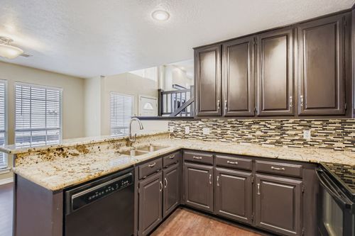 3323 Augusta Blvd, Rockwall, TX, 75087-5302 | Card Image