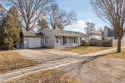 1610 Yosemite Blvd, Birmingham, MI, 48009-6540 | Card Image