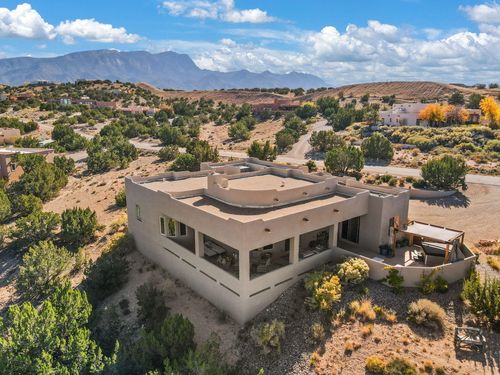 2 Misty Mesa Ct, Placitas, NM, 87043-9355 | Card Image