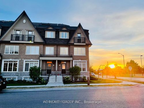 21-181 Parktree Dr, Maple, ON, L6A5B1 | Card Image