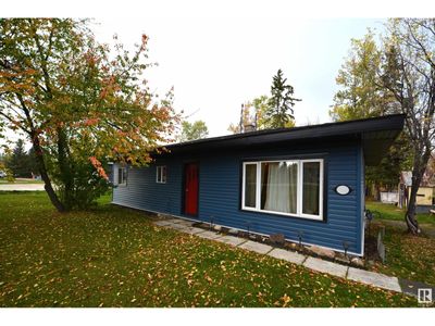 7004 Glenwood Dr, House other with 3 bedrooms, 1 bathrooms and null parking in Edson AB | Image 1