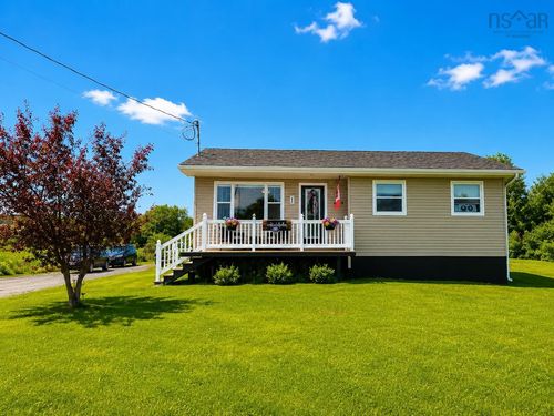 1 Cole Ave, House with 4 bedrooms, 1 bathrooms and 2 parking in Glace Bay NS | Card Image