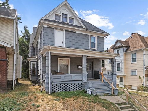 1018 9th St Nw, Canton, OH, 44703-2204 | Card Image