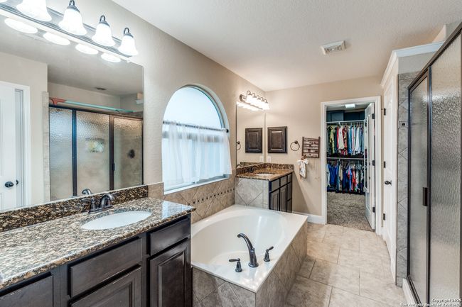 929 Resaca, House other with 4 bedrooms, 4 bathrooms and null parking in Cibolo TX | Image 14