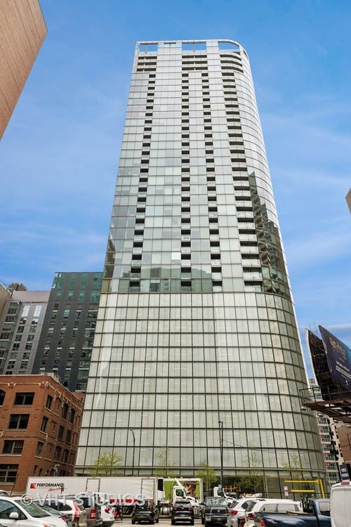 1403-600 N Fairbanks Ct, Chicago, IL, 60611-5840 | Card Image
