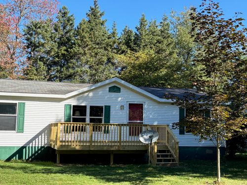 3657 N 64th Ave, Hart, MI, 49420-8209 | Card Image