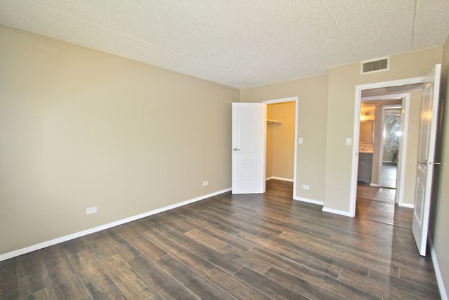 APT-21D - 3851 N Parkway Dr, Condo with 1 bedrooms, 1 bathrooms and 2 parking in Northbrook IL | Image 10
