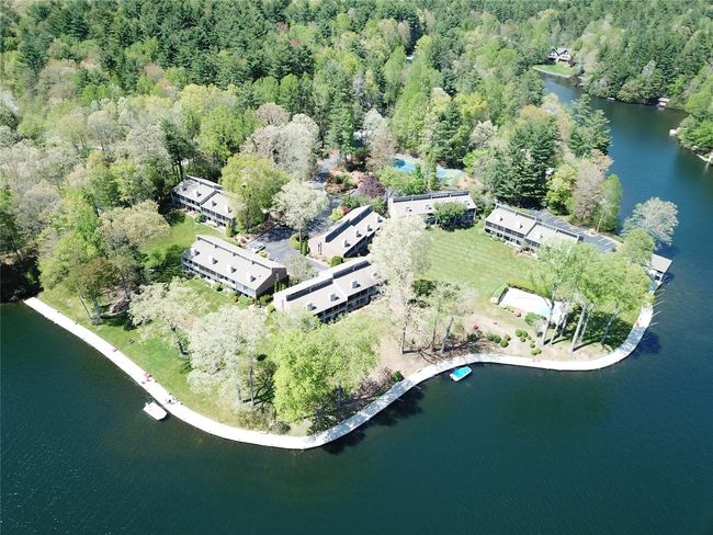 UNIT-10 - 80 Toxaway Shrs, Condo with 2 bedrooms, 3 bathrooms and null parking in Lake Toxaway NC | Image 28