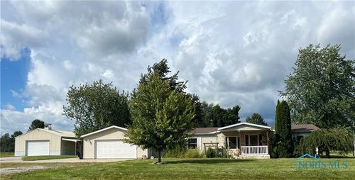 155 Navajo Trl, Montpelier, OH, 43543-9427 | Card Image