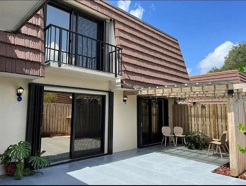 308 3rd Ln, Palm Beach Gardens, FL, 33418-3547 | Card Image