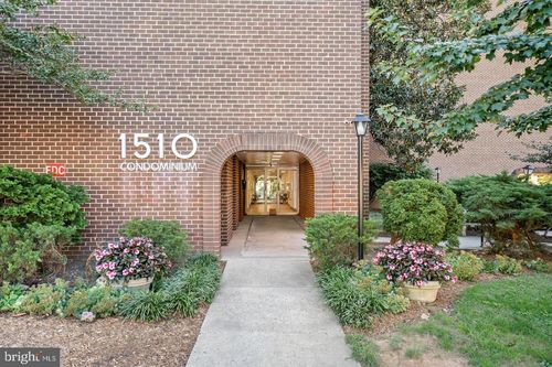 apt-303-1510 12th St N, ARLINGTON, VA, 22209-3689 | Card Image