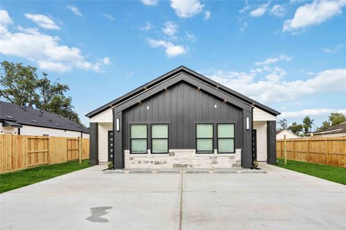 ab-7803 Sandra St, Houston, TX, 77016-6535 | Card Image