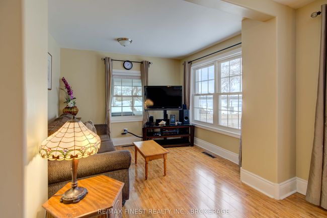 14064 County Rd 38, House other with 3 bedrooms, 2 bathrooms and 5 parking in Sharbot Lake ON | Image 17
