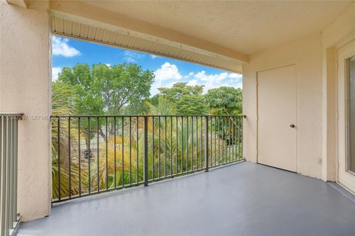 409-9999 Summerbreeze Dr, Sunrise, FL, 33322-5818 | Card Image