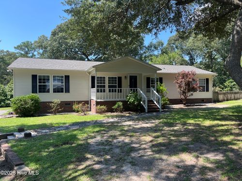 112 Elsie Dr, Hampstead, NC, 28443-2606 | Card Image