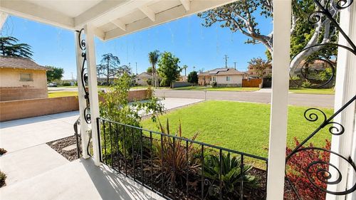 12142 Stanford Ave, Garden Grove, CA, 92840-5735 | Card Image