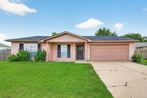 9903 Kent Towne Ln, Sugar Land, TX, 77498-1507 | Card Image