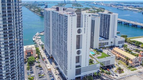 a-2635-1717 N Bayshore Dr, Miami, FL, 33132-1162 | Card Image