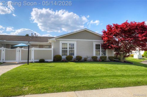 39887 Village Wood Ln, Novi, MI, 48375-4556 | Card Image