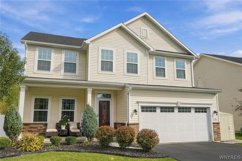 106 Lynette Ln, Amherst, NY, 14228-1994 | Card Image