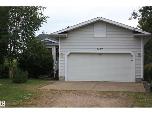 5219 49 St, Waskatenau, AB, T0A3P0 | Card Image