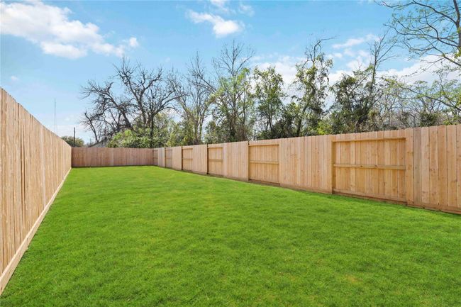 Back Exterior Backyard | Image 28
