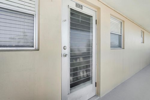 apt-204-2132 Ne 1st Way, Boynton Beach, FL, 33435-2328 | Card Image
