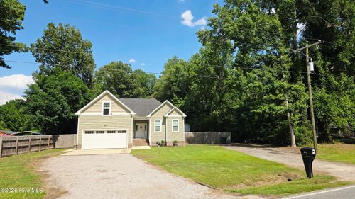 411 Nw Backwoods Rd, Moyock, NC, 27958-8647 | Card Image