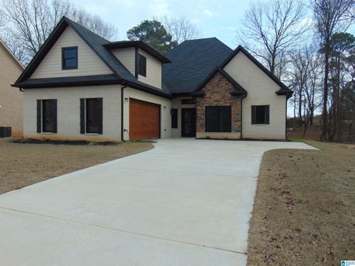 117 Melbourn Cir, BESSEMER, AL, 35022-5819 | Card Image