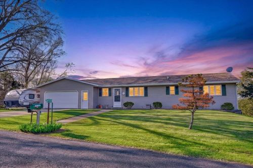 W7797 Summit Drive, Pacific, WI, 53954 | Card Image