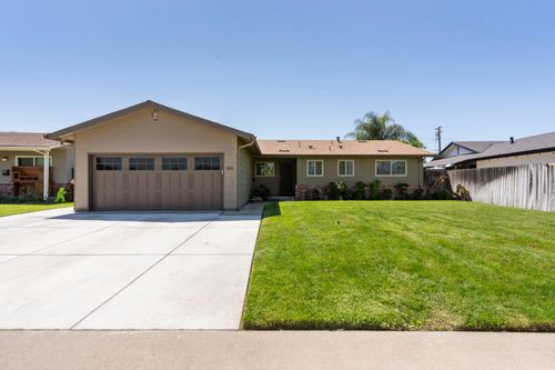 1404 Pepperwood Drive, Modesto, CA, 95350 | Card Image