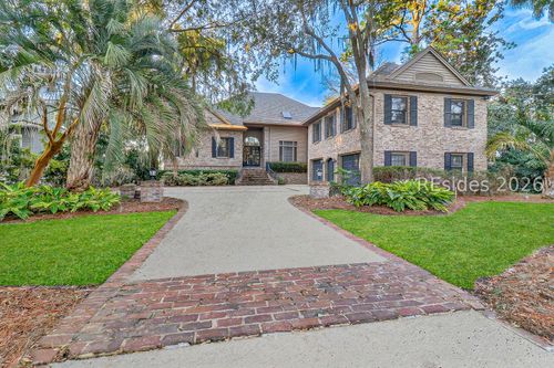 31 N Calibogue Cay Rd, Hilton Head Island, SC, 29928-2913 | Card Image