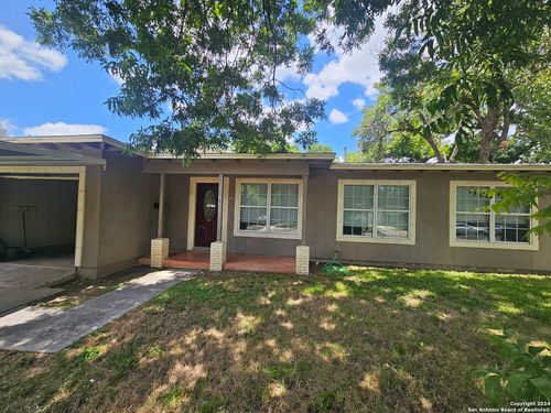 303 Pilgrim Dr, San Antonio, TX, 78213-2911 | Card Image