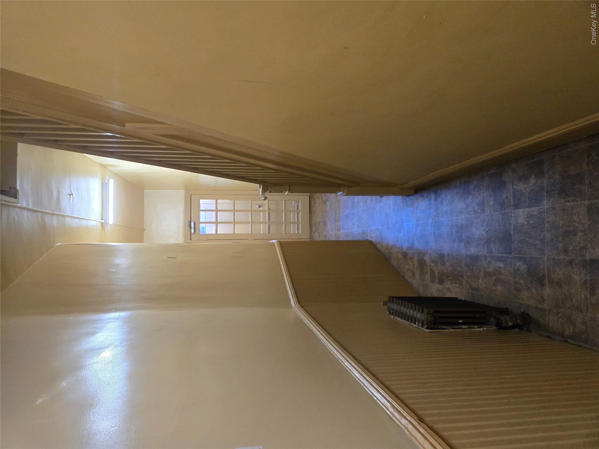 Commercial Sale in New York 3