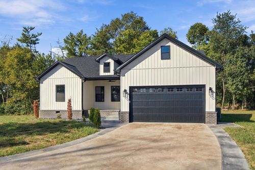 400 Bellaire Dr, Harrodsburg, KY, 40330-1238 | Card Image