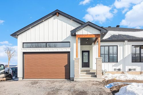 13 A Machabee St, St Albert, ON, K0A3C0 | Card Image