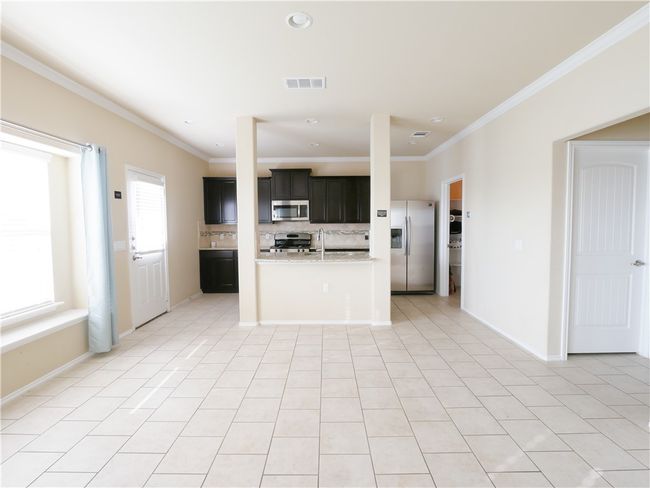 10020 Pinnacle Crest Loop, House other with 3 bedrooms, 3 bathrooms and 4 parking in Austin TX | Image 11
