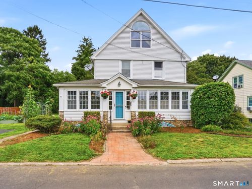 13 Snowden St, Waterford, CT, 06385-1334 | Card Image