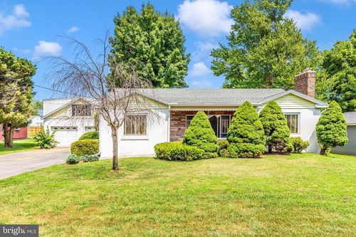 16846 Virginia Ave, WILLIAMSPORT, MD, 21795-1329 | Card Image