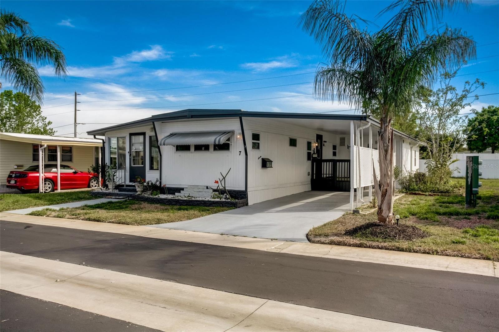 Drury Ln, Tarpon Springs, FL 34689