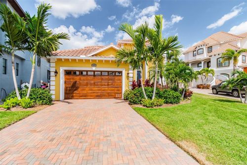 539 Treviso Dr, APOLLO BEACH, FL, 33572-2124 | Card Image