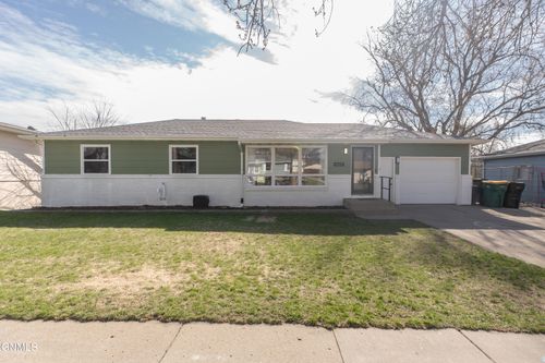 1813 Marian Dr, Bismarck, ND, 58501-1552 | Card Image