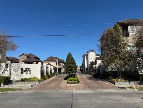 5515 Felice Dr, Houston, TX, 77081-4222 | Card Image