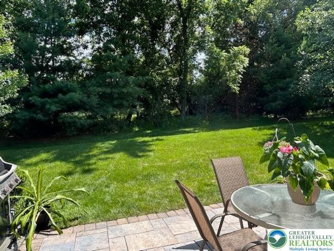 1051 Resolution Dr, House other with 3 bedrooms, 3 bathrooms and null parking in Bethlehem PA | Image 5