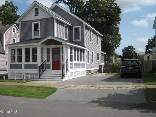 18 Madison St, Saratoga Springs, NY, 12866-4607 | Card Image