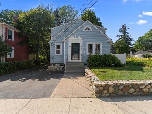 36 Salem St, Wakefield, MA, 01880-1838 | Card Image